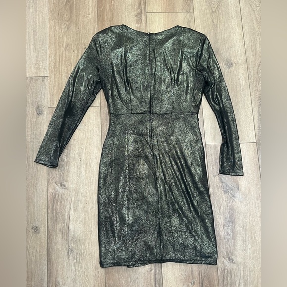 ASTR Gunmetal Gold Foil Ruched Mini Dress Women’s Small Like New - Picture 3 of 10